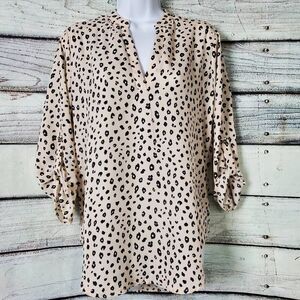 LUSH Women’s Blouse Medium Beige Black Animal Print Long Sleeve Tunic Top